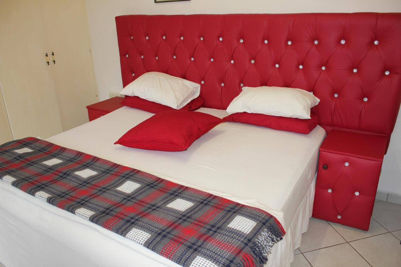 Tzaneen Guest House Bagian luar foto