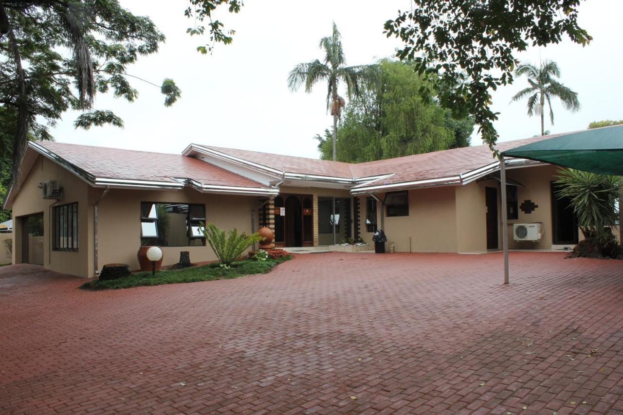 Tzaneen Guest House Bagian luar foto