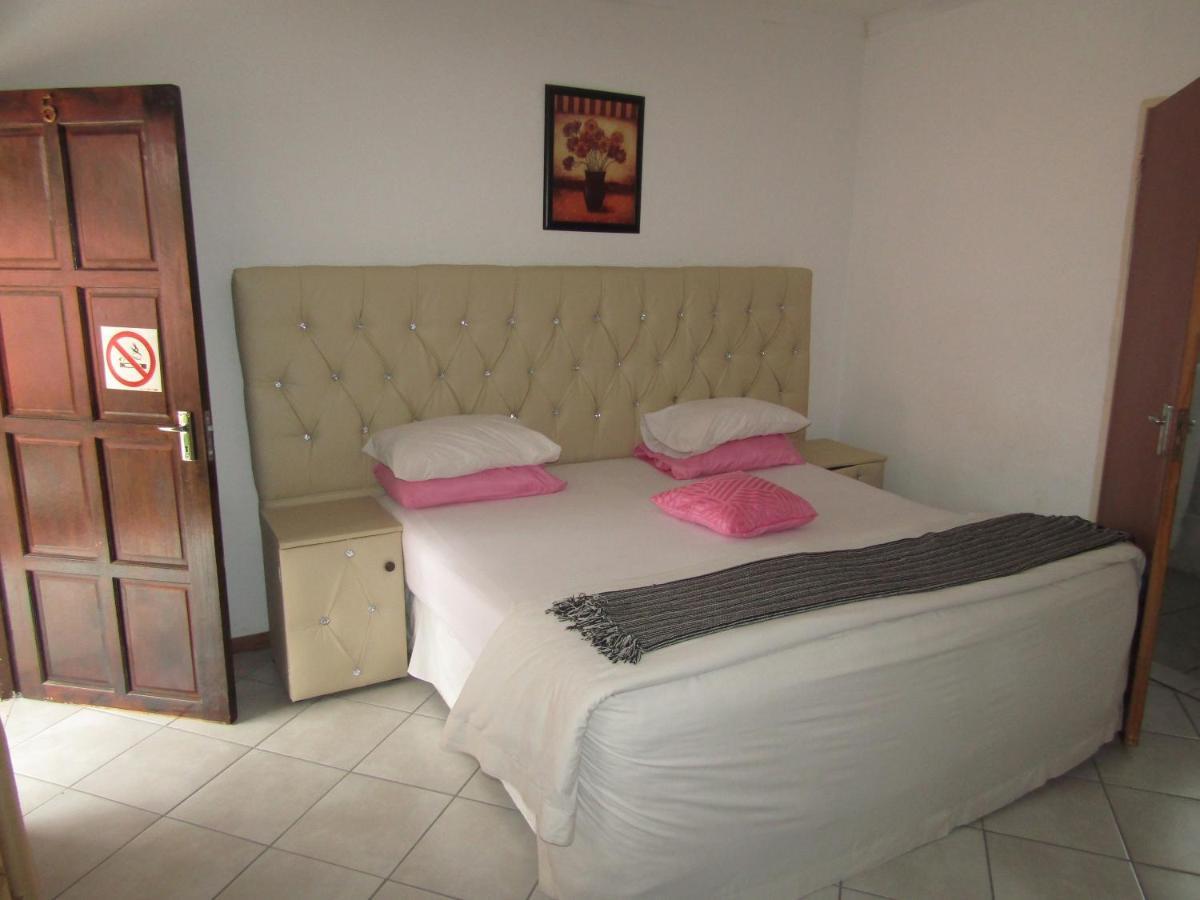 Tzaneen Guest House Bagian luar foto