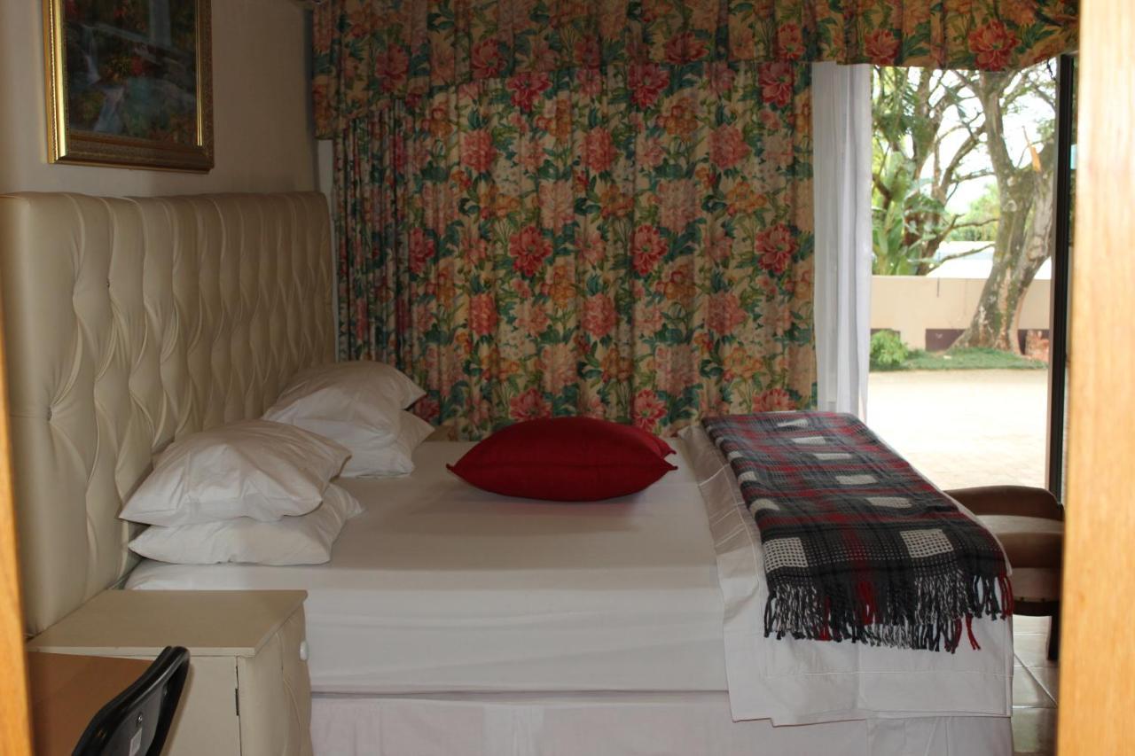 Tzaneen Guest House Bagian luar foto