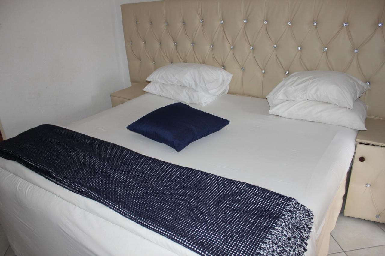 Tzaneen Guest House Bagian luar foto