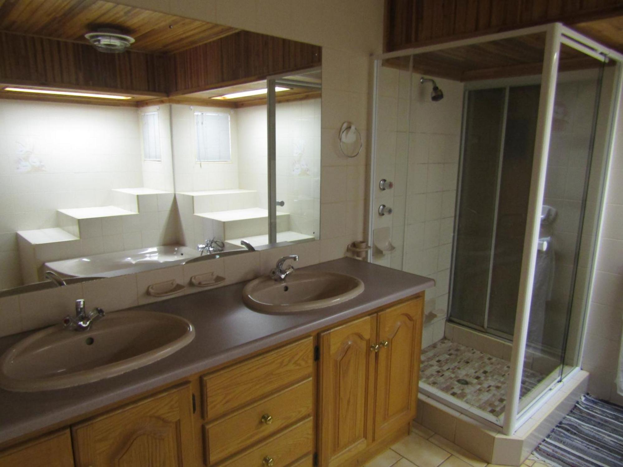 Tzaneen Guest House Bagian luar foto