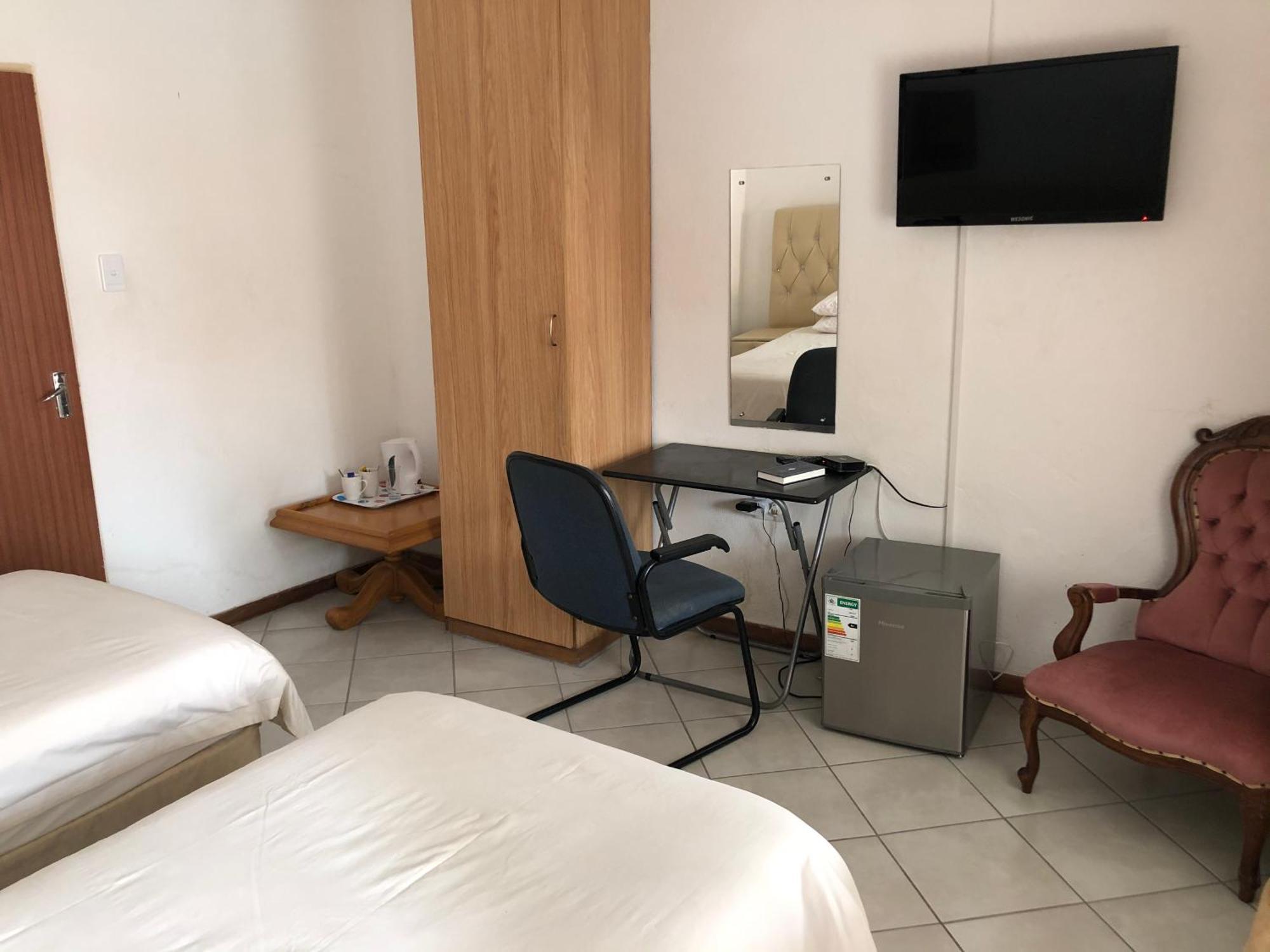 Tzaneen Guest House Bagian luar foto